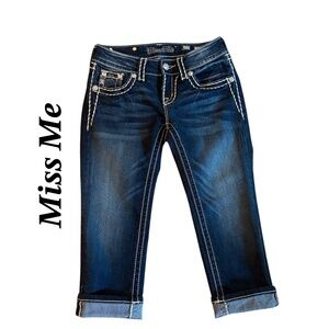 Miss Me Signature Cuffed Capri Size 25
